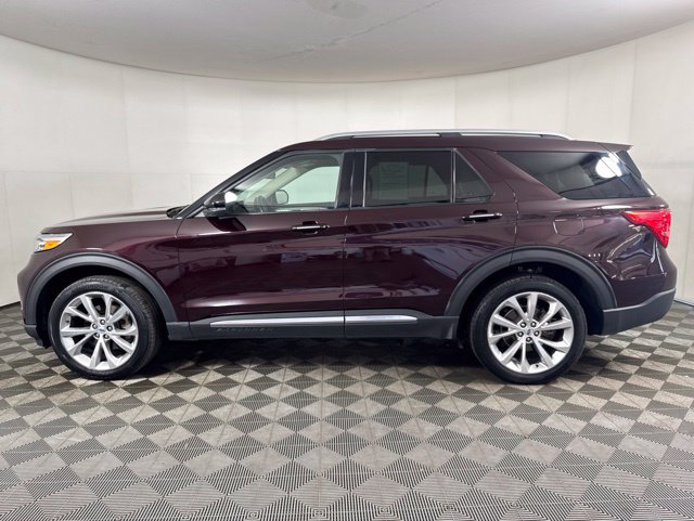 Used 2023 Ford Explorer Platinum w/ Technology Package AWD/4WD image 10