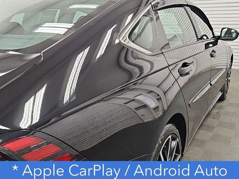 Used 2024 Honda Accord Touring image 10