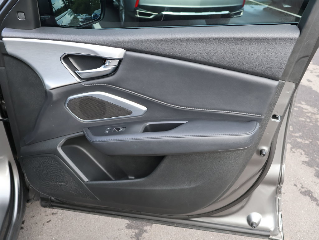 Used 2024 Acura RDX SH-AWD image 11