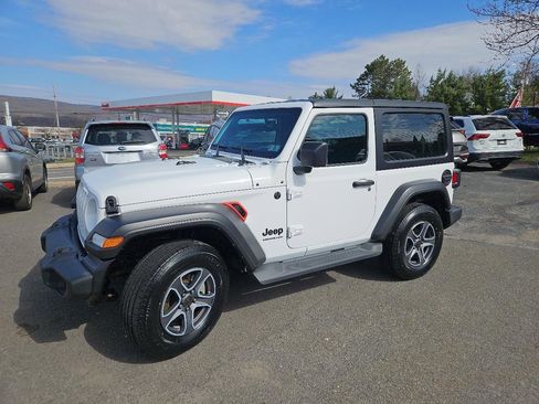 Used 2022 Jeep Wrangler Sport image 35