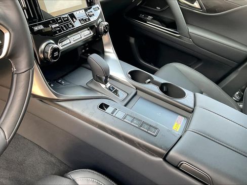 New 2026 Lexus LX 700h Luxury AWD/4WD image 11