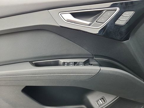 Used 2024 Audi Q4 e-tron Premium Plus image 13