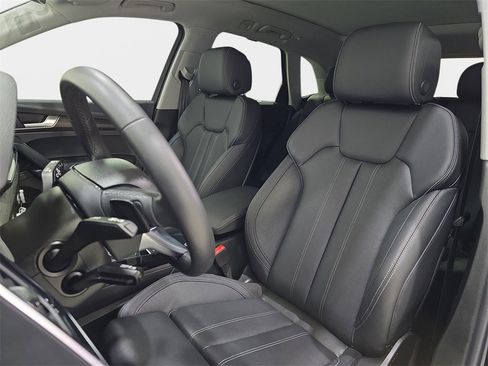 Certified 2025 Audi Q5 2.0T Premium Plus w/ Premium Plus Package image 15