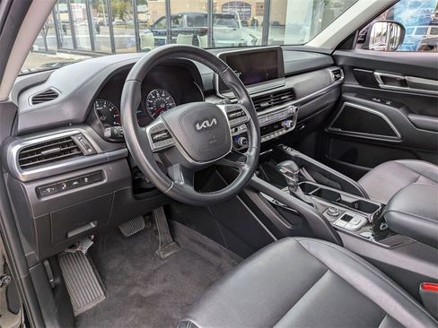 Certified 2022 Kia Telluride S image 15
