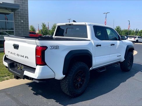 Used 2025 Toyota Tacoma TRD Off-Road w/ TRD Off Road Upgrade Package AWD/4WD image 6