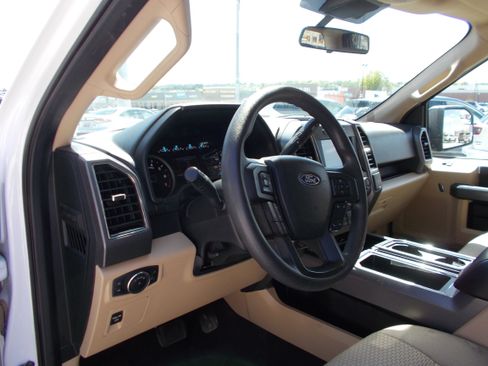 Used 2020 Ford F150 XLT w/ Trailer Tow Package AWD/4WD image 11