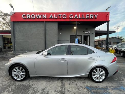 Used 2016 Lexus IS 200t w/ Luxury Package image 6