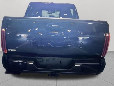Used 2023 Toyota Tundra Platinum AWD/4WD image 3