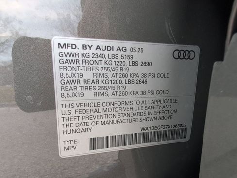 New 2025 Audi Q3 2.0T Premium image 41