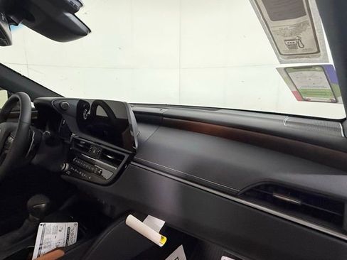 New 2025 Lexus ES 350 w/ Premium Package image 31