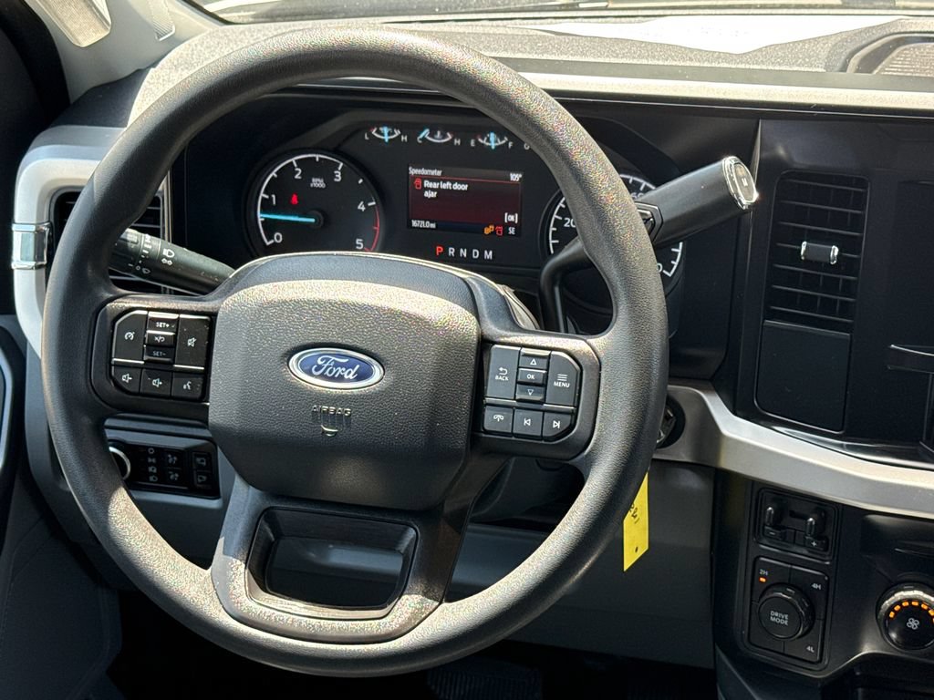 Used 2025 Ford F350 XLT w/ 360-Degree Camera Package AWD/4WD image 16