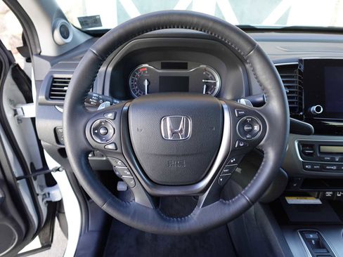 Used 2023 Honda Ridgeline RTL-E image 16