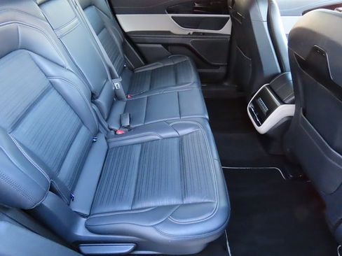 Used 2024 Lincoln Nautilus Reserve image 14