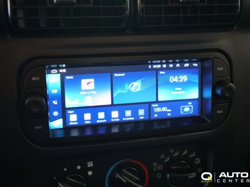 Used 2005 Jeep Wrangler X image 26