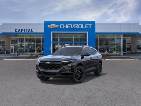 New 2026 Chevrolet Trax LT FWD image 8