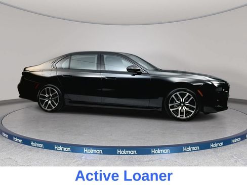 Used 2025 BMW i7 xDrive60 AWD/4WD image 11