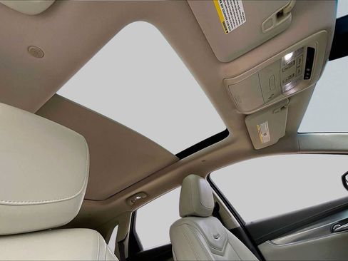 Used 2019 Cadillac XT5 Luxury FWD image 12
