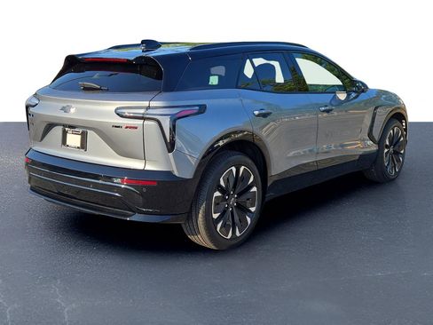 New 2025 Chevrolet Blazer EV RS image 8