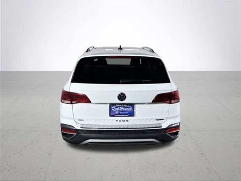 Certified 2023 Volkswagen Taos SEL AWD/4WD image 7