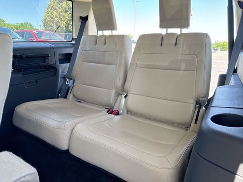 Used 2014 Ford Flex SEL w/ Equipment Group 202A FWD image 16