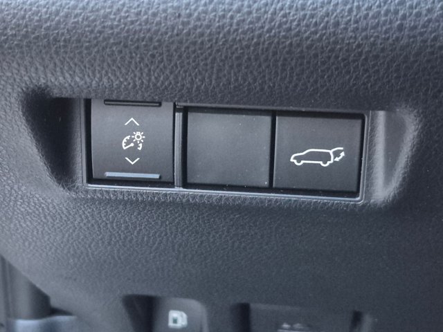 Used 2026 Toyota RAV4 SE w/ Convenience Package AWD/4WD image 13