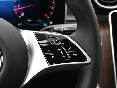 New 2025 Mercedes-Benz C 300 4MATIC Sedan