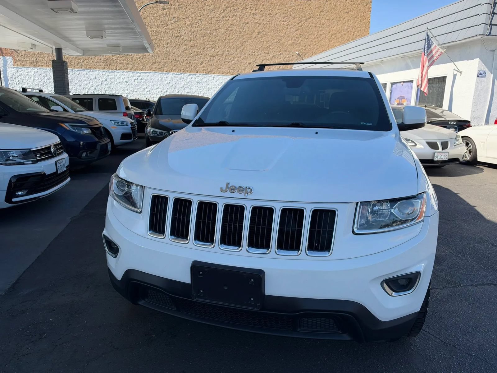 Used 2016 Jeep Grand Cherokee Laredo RWD image 5