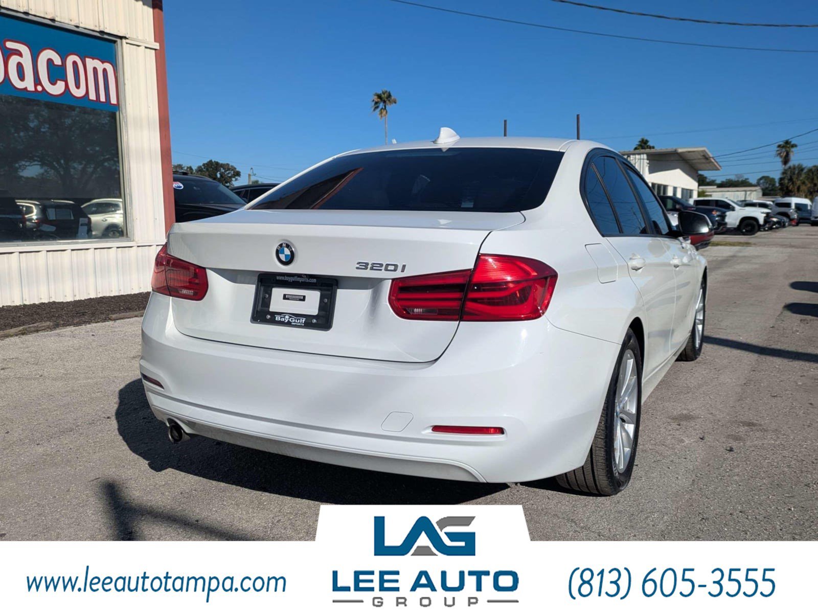 Used 2018 BMW 320i Sedan w/ Convenience Package RWD image 3