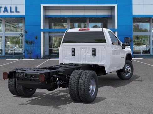 Used 2026 Chevrolet Silverado 3500 W/T w/ WT Convenience Package RWD image 4