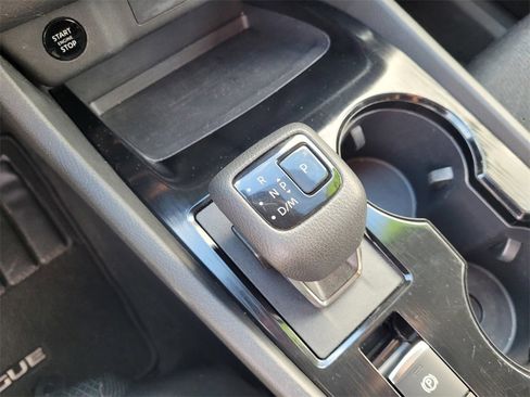 Used 2024 Nissan Rogue SV image 14