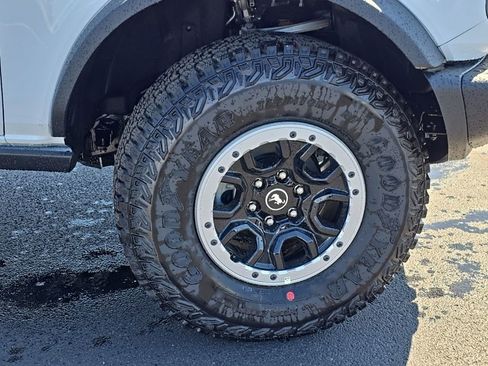 New 2026 Ford Bronco Badlands w/ Sasquatch Package AWD/4WD image 53