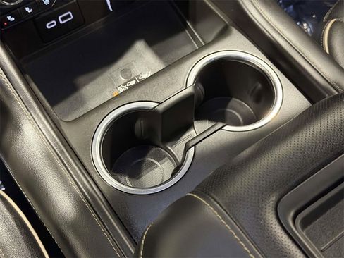 Used 2023 GMC Yukon SLT image 19