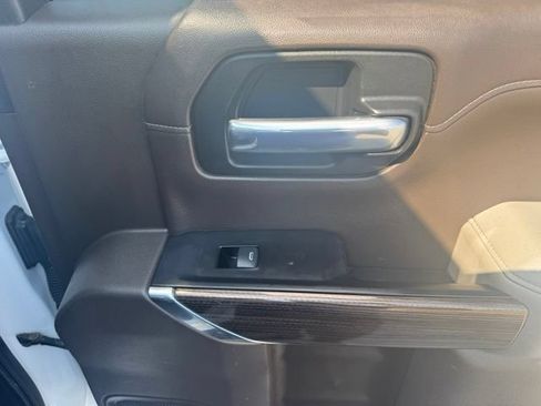Used 2019 Chevrolet Silverado 1500 LT Trail Boss w/ Bed Protection Package AWD/4WD image 27