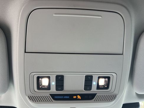 Used 2025 Ford Explorer Active w/ Active Comfort Package RWD image 28