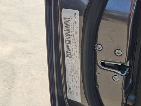 Used 2016 RAM 1500 Laramie w/ Convenience Group AWD/4WD image 29