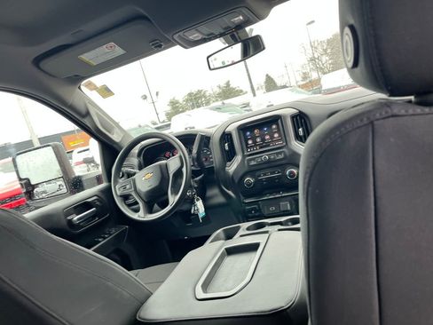 Used 2020 Chevrolet Silverado 2500 Custom w/ Custom Value Package image 26