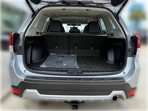 Used 2024 Subaru Forester Touring w/ POP Package 3 AWD/4WD image 8