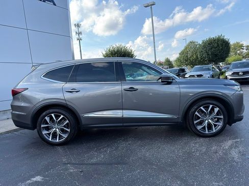 Certified 2024 Acura MDX SH-AWD w/ Technology Package image 2