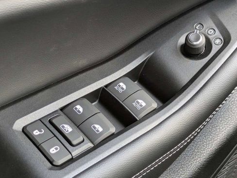 New 2026 Jeep Grand Cherokee L 2WD image 25