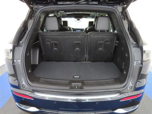 Used 2022 Buick Enclave Avenir w/ Trailering Package, 5000 lbs. AWD/4WD image 12