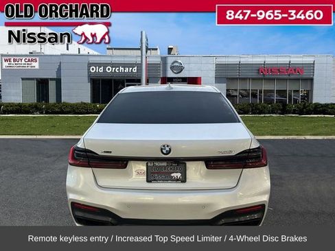 Used 2022 BMW 750i xDrive w/ Executive Package image 8