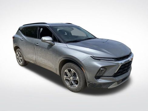Used 2024 Chevrolet Blazer LT w/ LPO, Floor Liner Package FWD image 9