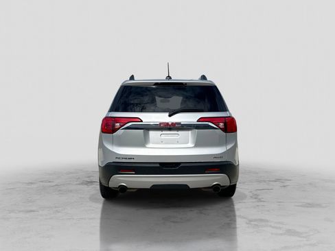 Used 2017 GMC Acadia SLE w/ LPO, Floor Liner Package AWD/4WD image 5
