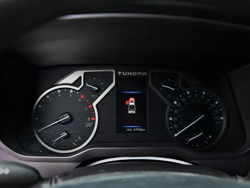 Used 2025 Toyota Tundra SR5 w/ SR5 Convenience Package RWD image 9