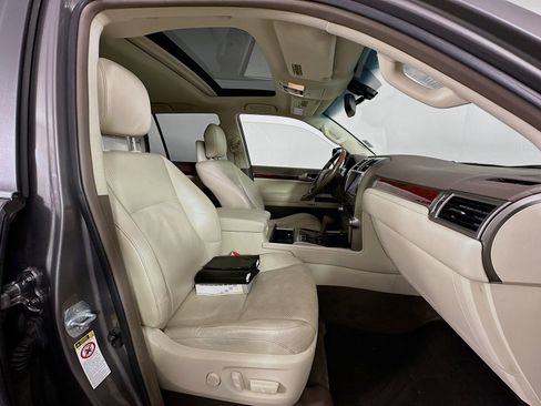 Used 2013 Lexus GX 460 Premium image 32