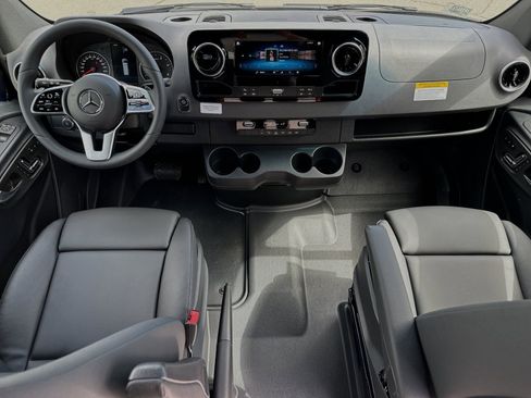 Used 2024 Mercedes-Benz Sprinter 144 Cargo image 13