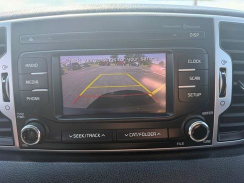 Used 2017 Kia Sportage LX FWD image 18