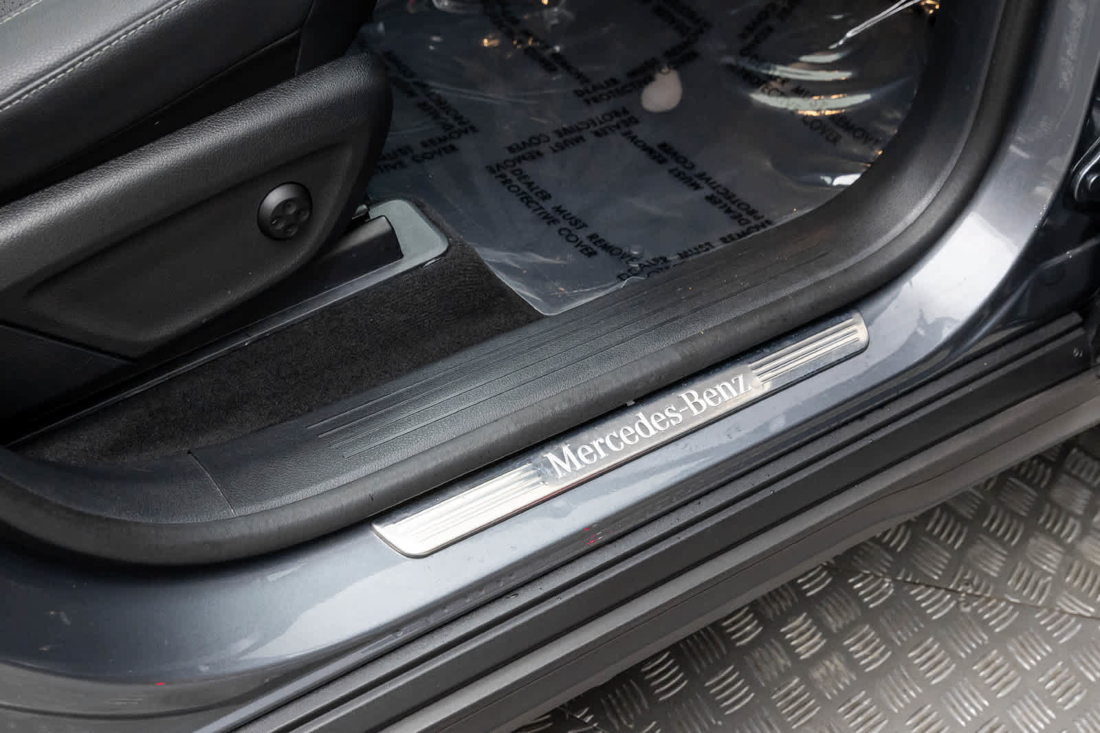 Used 2025 Mercedes-Benz GLS 450 4MATIC image 56