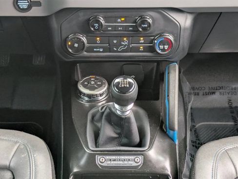 Used 2022 Ford Bronco Black Diamond AWD/4WD image 21