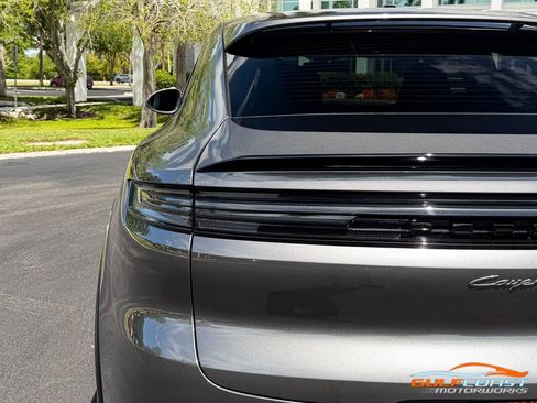 Used 2026 Porsche Cayenne GTS image 58